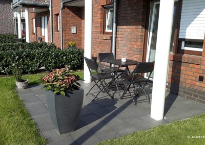 Ferienwohnung Terasse Oldenburg Ammerland Edewecht www.boardinghouse-kowalski.de Foto GrAbo